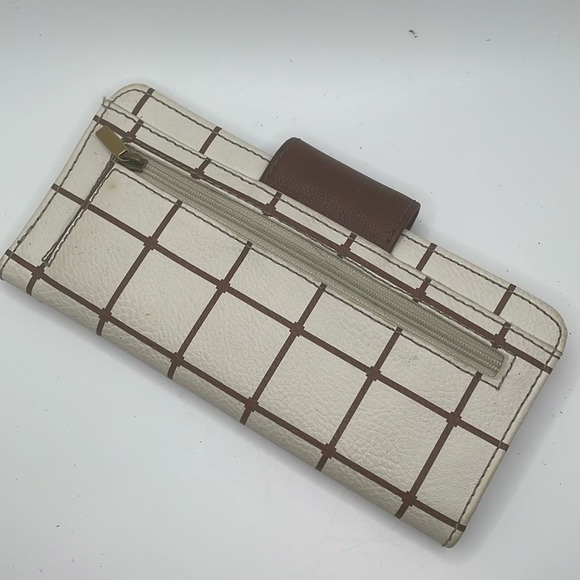 Fossil Madison natural and brown Tab Clutch wallet - Picture 2 of 9